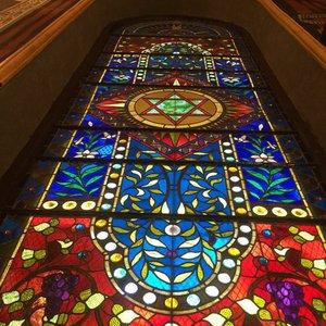 Photo of a stained glass windown in Bialystoker, one of the 42 synagogues in Manhattan.